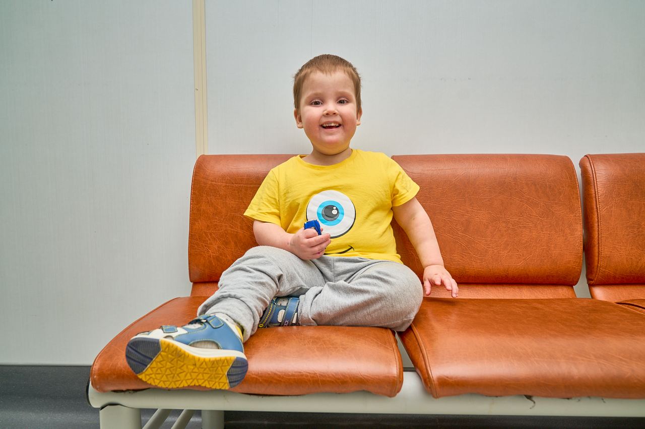 Обследование для двух сирот Миши и Жоры подарит им шанс найти семью!