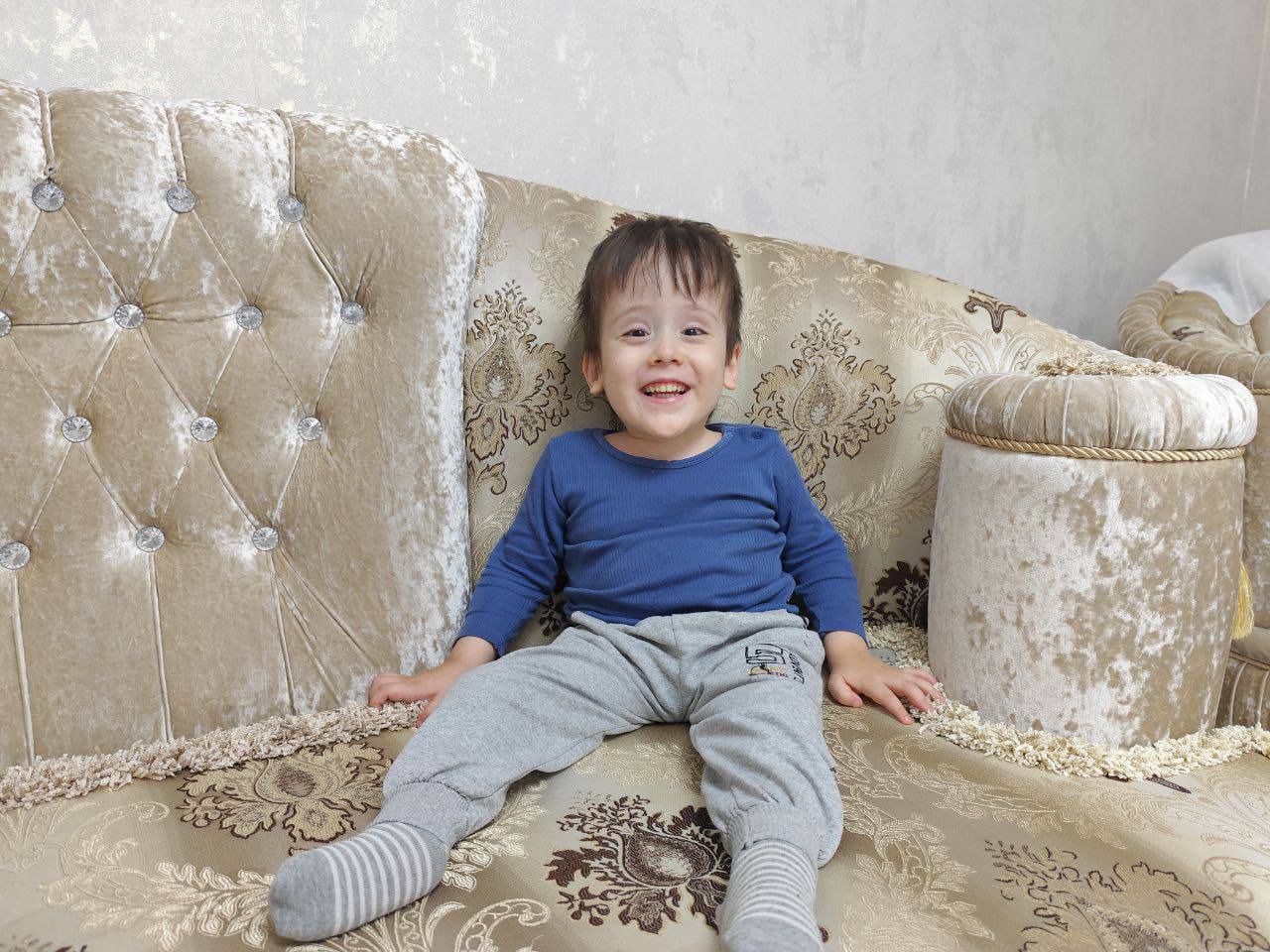 Благодаря новой активной коляске Абдуллах будет свободно передвигаться и развиваться!