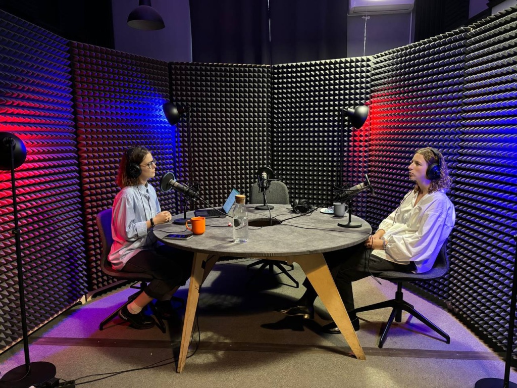 Подкаст «Совсем не страшно»